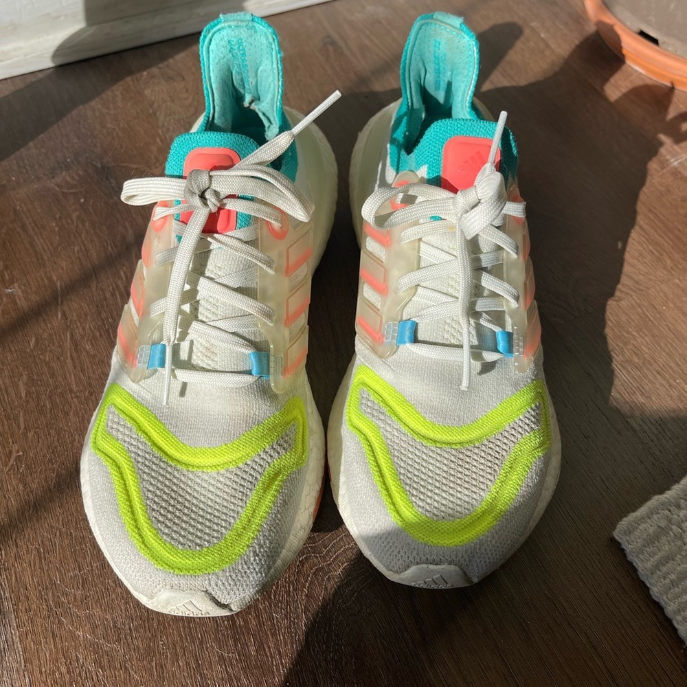 Women Adidas like new